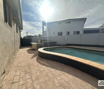 Charming Family Home in a Convenient Location - Photo 3