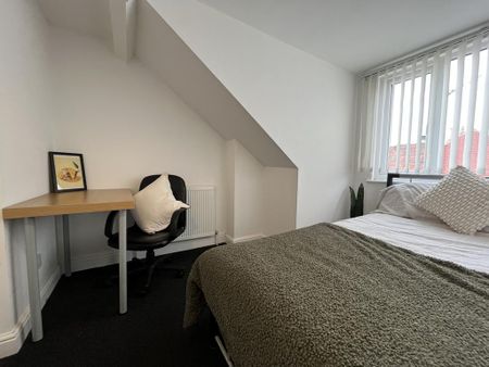 1 bedroom semi-detached house to rent - Photo 3