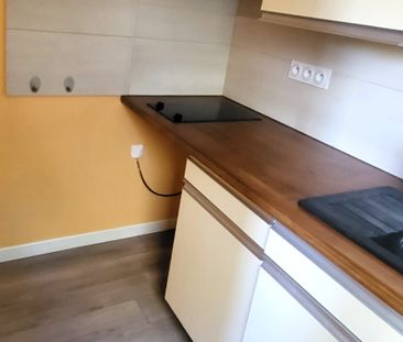 Location Appartement 1 pièce 34m² MARSEILLE 8ème - Photo 2