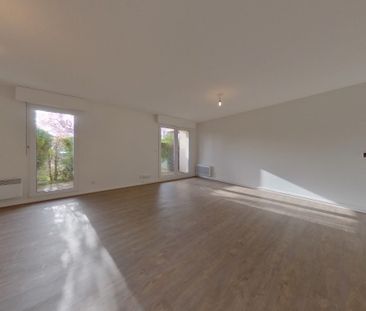 Location Appartement 3 pièces 83m² WOLFISHEIM 67202 - Photo 2