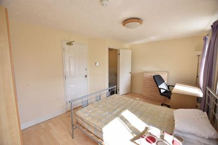 5 bedroom house to rent - Photo 3