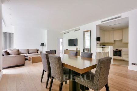 Location appartement, Paris 8ème (75008), 4 pièces, 88.01 m², ref 84769058 - Photo 5