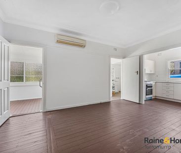 3-Bedroom Home Located in the heart of Hornsby - Photo 2
