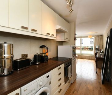 2 Bed Flat, Lulot Gardens, N19 - Photo 2