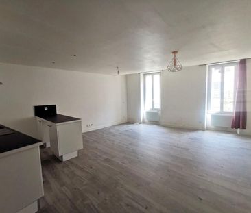 Location Appartement 3 pièces 67m² LE MUY 83490 - Photo 1