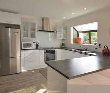 Comfortable three bedroom home - 22a Kaimai Place Ohauti - Photo 1