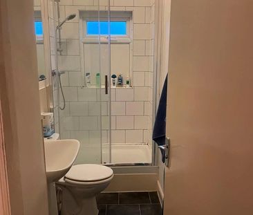 3 Bed Terraced House, Salford, M6 - Photo 5