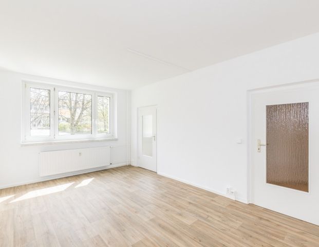 Balkon / Helle Wohnung / modernes Bad - Foto 1