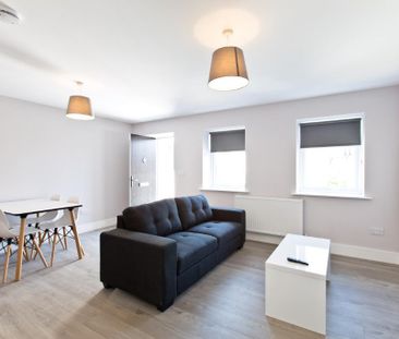 2 bedroom private hall to rent - Photo 1