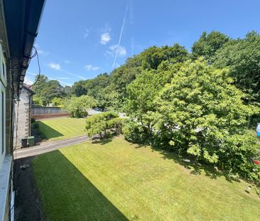 3 bedroom flat to rent - Photo 6