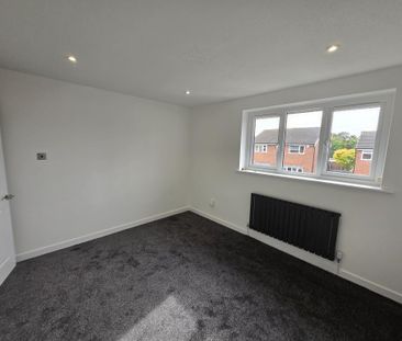 2 bedroom semi-detached house to rent - Photo 3