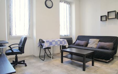 Location Appartement 2 pièces 30m² MARSEILLE 13ème - Photo 2