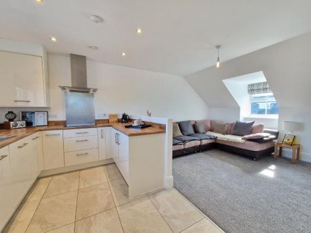 2 bedroom apartment to rent - Photo 3