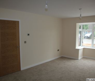 4 bed Detached in Fishers Drive Dickens Heath, Solihull, B90 1QH - Photo 4