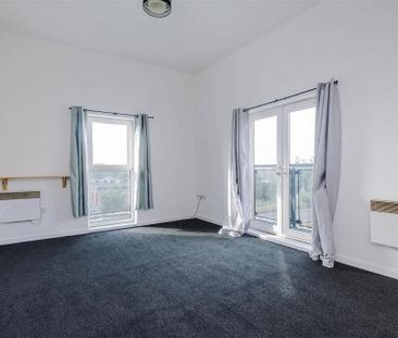 2 bedroom flat to rent - Photo 5