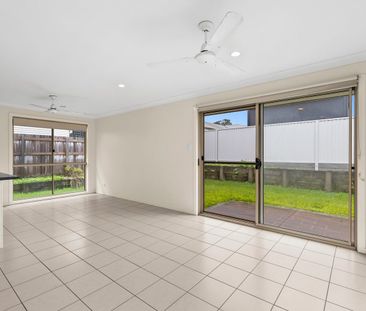 Low Maintenance Convenient Location! - Photo 6