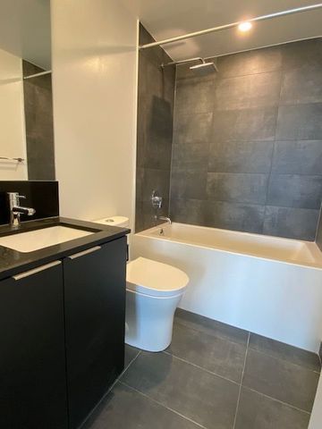 For Lease - 8 Wellesley Street Unit# 5708, Toronto, Ontario - Photo 5