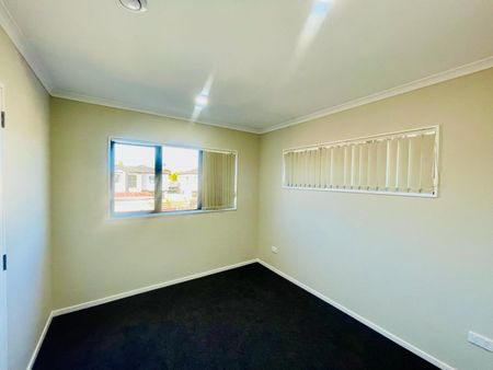 2, Cameron Street, Papakura - Photo 2