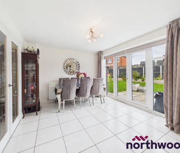 4 bedroom detached house to rent - Photo 4