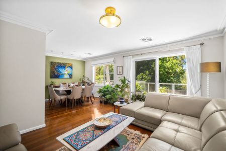 Contemporary Family Home with Poolside Entertaining & Leafy Outlooks - Photo 4