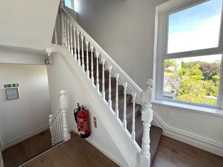 3 bedroom apartment to rent - Photo 5