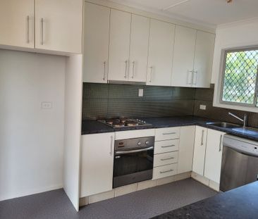 Strathpine - Photo 2