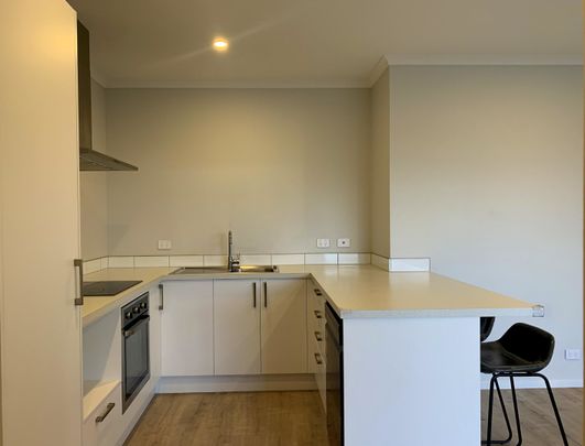 Unit 1, 71 Hobsonville Point Road, Hobsonville, Auckland - Photo 1