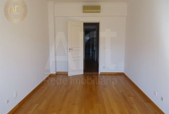 Apartamento T5