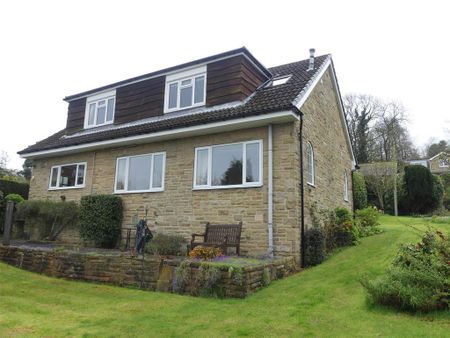 4 bedroom detached house to rent - Photo 3