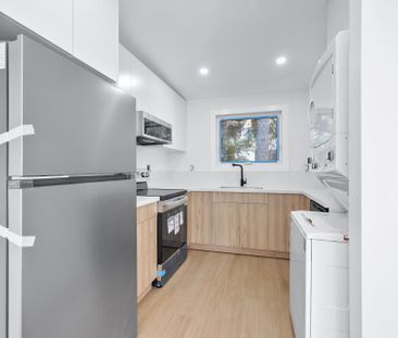 For Lease - 598 Kirkwood Avenue Unit# 1, Westboro - Hampton Park, O... - Photo 4