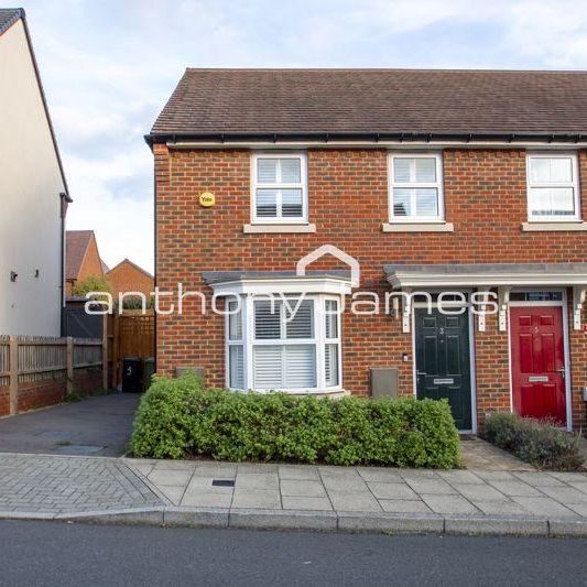 3 bedroom end of terrace house to rent - Photo 1