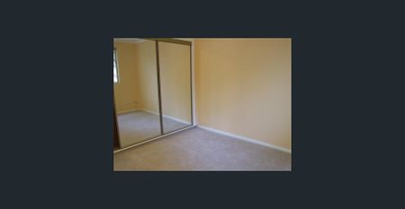 Modern two bedroom apartment walk to Epping Station - Photo 3