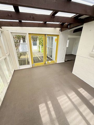 15 Bush Grove, Trentham - Photo 5