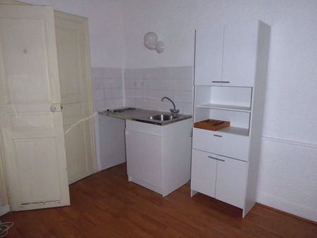 Location appartement 1 pièce 32 m² à Aubenas (07200) - Photo 2