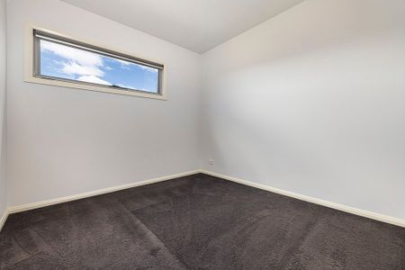 3/232 Sussex Street, Pascoe Vale VIC 3044 - Photo 3