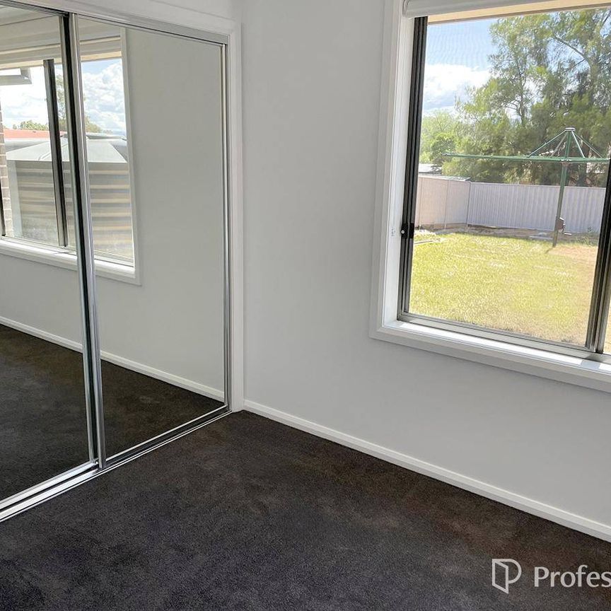 2 Bedroom modern duplex HILLVUE - Photo 1