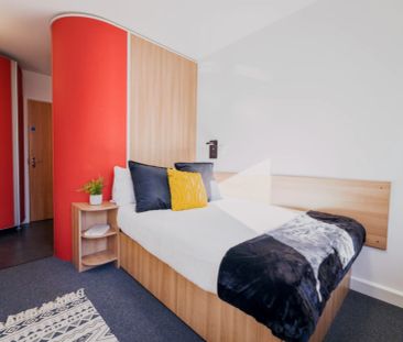 Ground Floor Four Bed Cluster - Photo 1