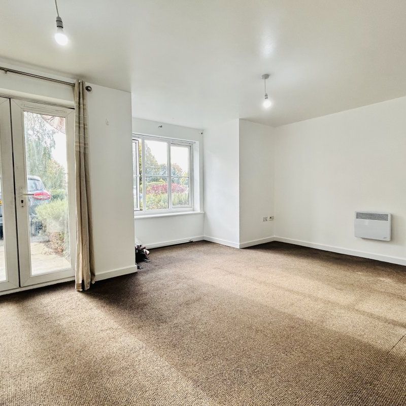 Magellan Way, DERBY - Photo 1