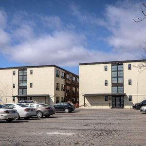 Upper James Court - Photo 2