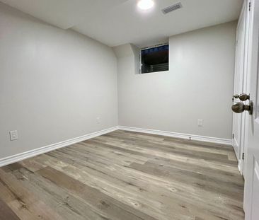 For Lease - 843 Cedarbrae Avenue, Milton, Ontario - Photo 2