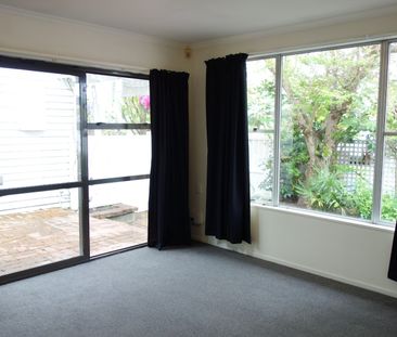 Cosy One Bedroom Flat in Merivale - Photo 1