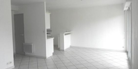 Location Appartement 2 pièces 49m² MILLAU 12100 - Photo 3