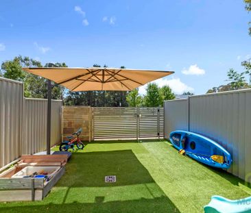 Water views! Waterfront town house in Greenway's Shoreline Villas - Photo 5