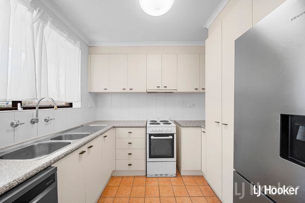 2/69 Donald Road, Queanbeyan NSW 2620 - Townhouse For Rent | Domain - Photo 1