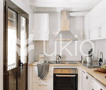 3 room luxury Apartment for rent in Barcelona, Spain - Photo 2