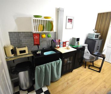 1 bedroom flat to rent - Photo 4