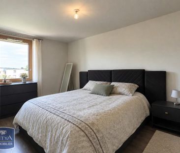 Location Appartement 3 pièces 66m² SATHONAY CAMP 69580 - Photo 2