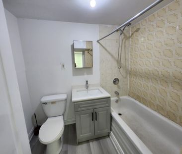 For Lease - 40 Corby Crescent Unit# BSMT, Brampton, Ontario - Photo 6