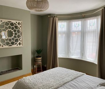 Merthyr Road - Photo 5