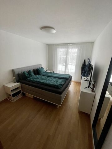 Grosszügige 3.5-Zimmer-Wohnung mit Gartensitzplatz in ruhiger Wohnlage - Foto 4